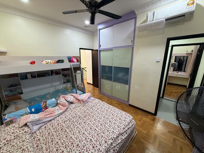 2-storey Terraced House for Sale in Taman Impian Emas (Skudai) - Jong Chen - Bedroom - PropertyGuru.com.my