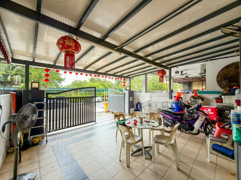 1-storey Terraced House for Sale in Taman Putra (Puchong) - Amzar Faiz - Exterior - PropertyGuru.com.my