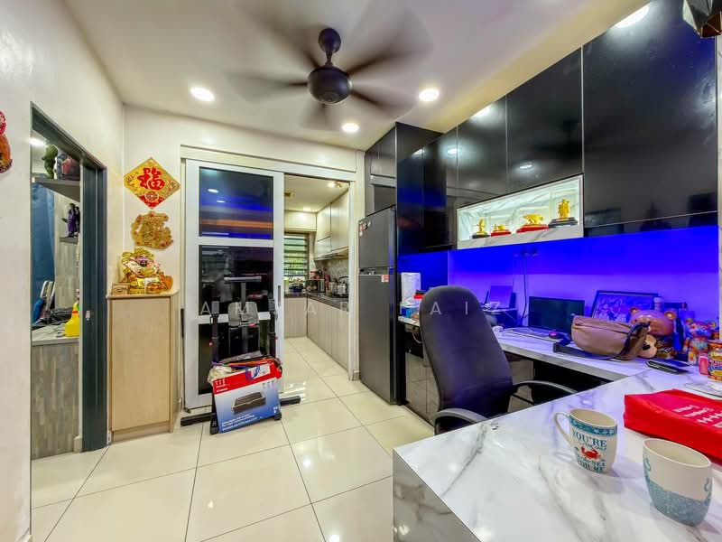 1-storey Terraced House for Sale in Taman Putra (Puchong) - Amzar Faiz - Study - PropertyGuru.com.my