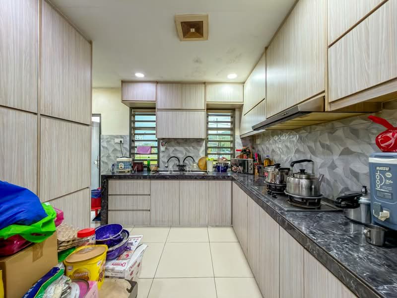 1-storey Terraced House for Sale in Taman Putra (Puchong) - Amzar Faiz - Kitchen - PropertyGuru.com.my