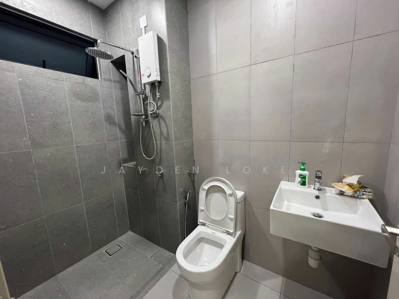 Servis Apartment untuk Disewa di The Harmony - Jayden Loke - Bathroom - PropertyGuru.com.my
