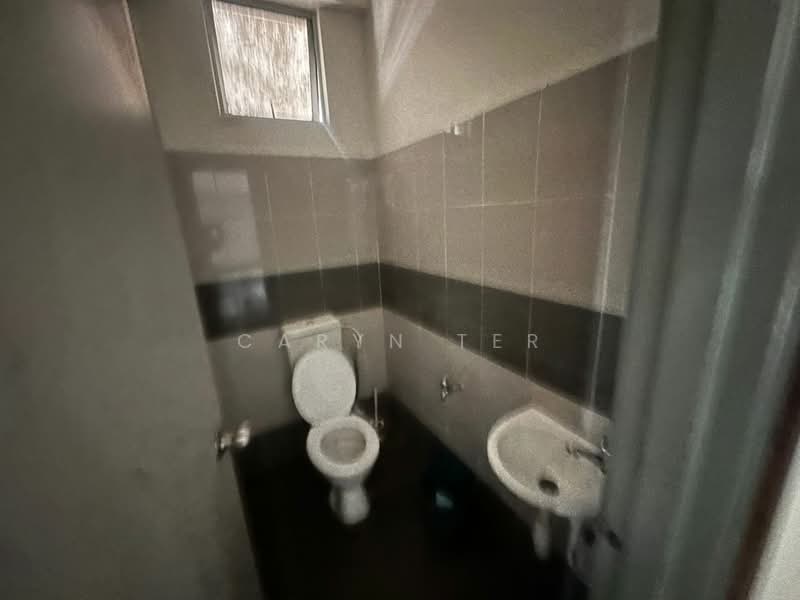 Cluster Factory for Rent in Taman Lagenda Putra (Kulai) - Caryn Ter - Bathroom - PropertyGuru.com.my