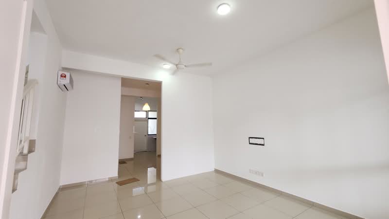 2-storey Terraced House for Sale in Kota Masai (Pasir Gudang) - Calvin Wong - Living Room - PropertyGuru.com.my