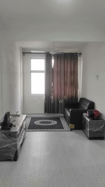 Pangsapuri untuk Dijual di Pangsapuri Pulai Mutiara 3 - Chris Liew - Living Room - PropertyGuru.com.my