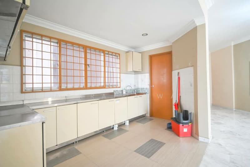 Kondominium untuk Dijual di Sri Angsana Hilir - Ashraf Azwan - Kitchen - PropertyGuru.com.my