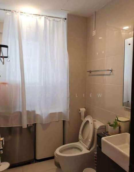 Condominium for Rent at Amberside @ Country Garden Danga Bay - Chris Liew - Bathroom - PropertyGuru.com.my