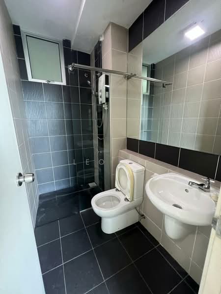 Apartment for Sale at D'Rich Executive Suites - Leo SK - Bathroom - PropertyGuru.com.my