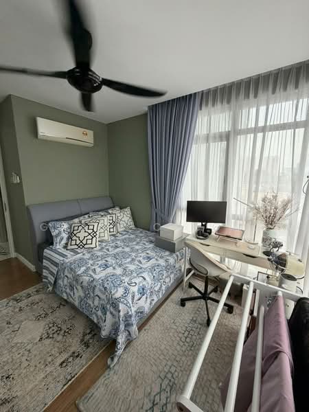 Condominium for Sale at Vivo Residential Suites - Grace Cheong - Bedroom - PropertyGuru.com.my