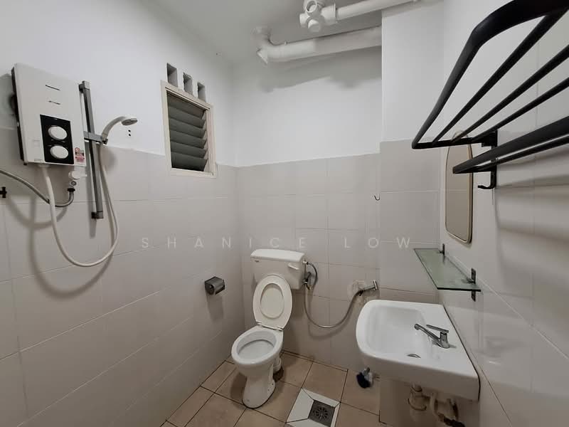Apartment for Sale at Lily & Rose - Shanice Low - Bathroom - PropertyGuru.com.my