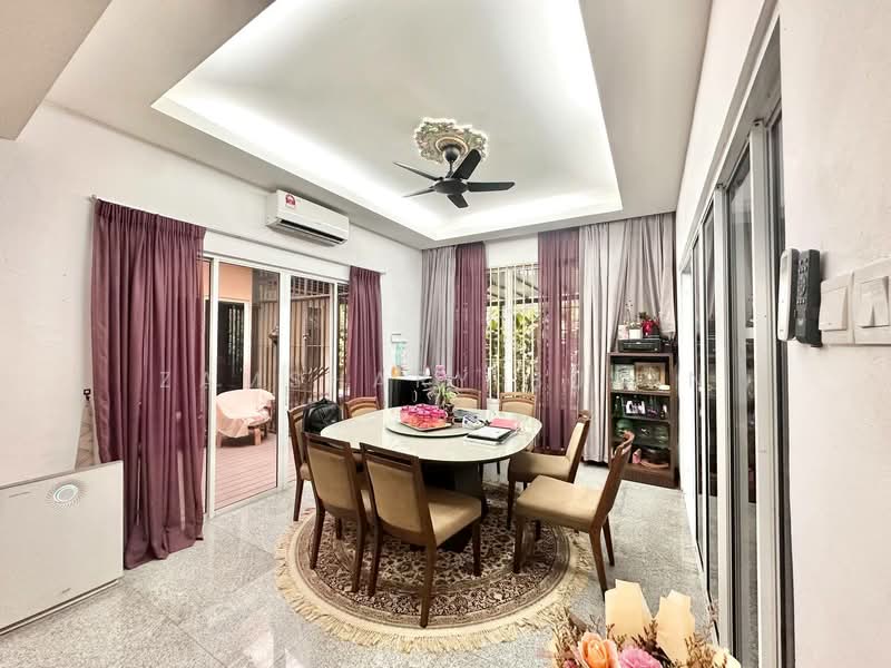 Bungalow for Sale in Taman Bangi Villa (Bangi) - Zamshary Budin - Dining Room - PropertyGuru.com.my