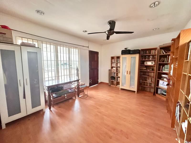Bungalow for Sale in Taman Bangi Villa (Bangi) - Zamshary Budin - Study - PropertyGuru.com.my