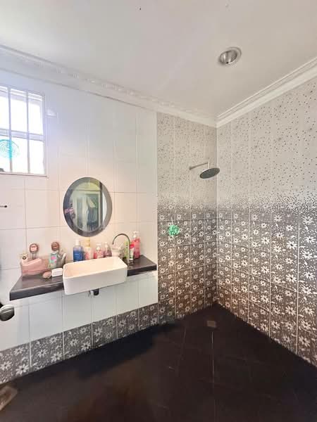 Bungalow for Sale in Taman Bangi Villa (Bangi) - Zamshary Budin - Bathroom - PropertyGuru.com.my
