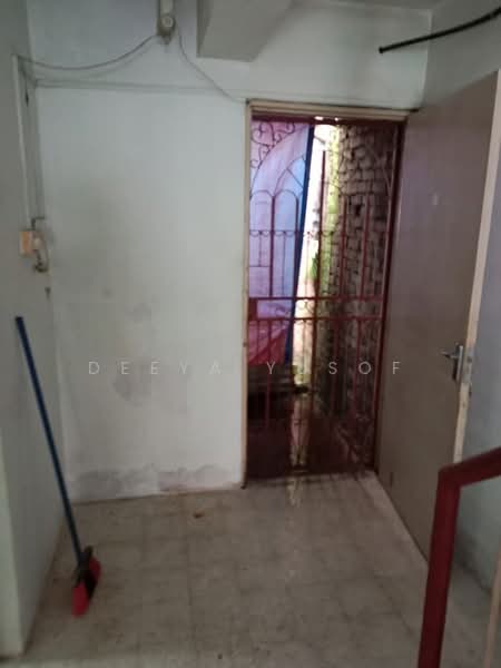 Rumah Teres untuk Disewa di Desa Setapak (Wangsa Maju) - Deeya Yusof - Entrance - PropertyGuru.com.my