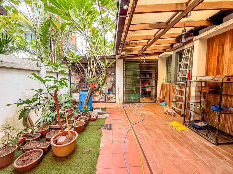Semi-Detached House for Sale in Puncak Bangi (Bandar Baru Bangi) - Farid Fahmi - Garden - PropertyGuru.com.my