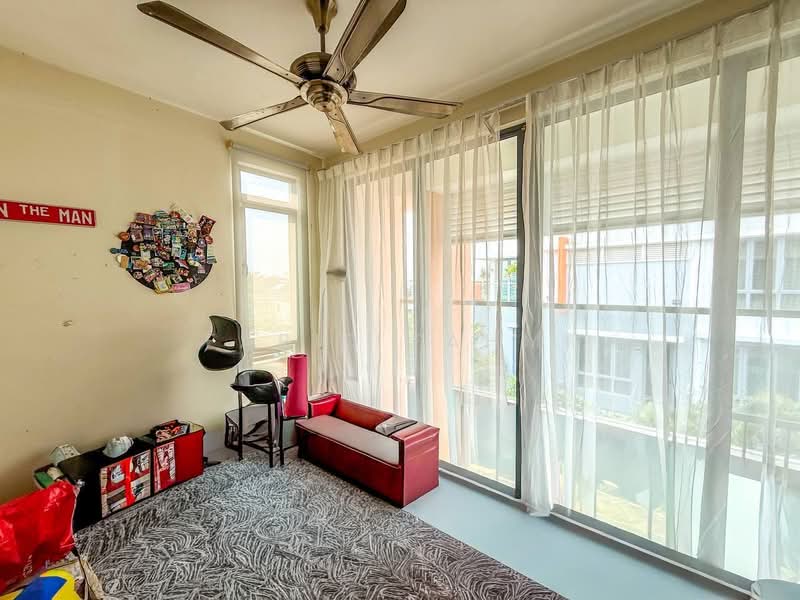 Semi-Detached House for Sale in Puncak Bangi (Bandar Baru Bangi) - Farid Fahmi - Bedroom - PropertyGuru.com.my