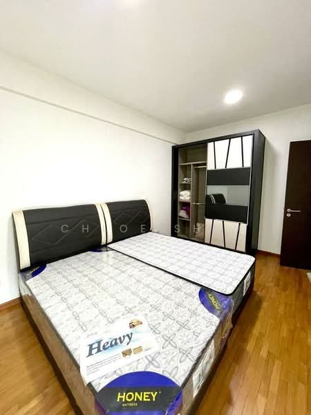 Pangsapuri untuk Disewa di Molek Pine 3 - Chloe Shum - Bedroom - PropertyGuru.com.my
