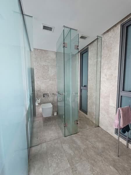 Kondominium untuk Disewa di The Fennel - Charmaine Wong - Bathroom - PropertyGuru.com.my