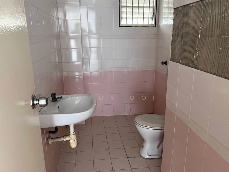 2-storey Terraced House for Rent in Kota Kemuning (Shah Alam) - Jason Ooi - Bathroom - PropertyGuru.com.my