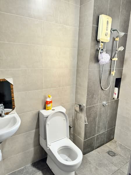 Kondominium untuk Disewa di Lido Residency - Aaron Yiong - Bathroom - PropertyGuru.com.my