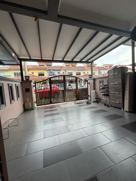 Rumah Teres untuk Dijual di Kajang (Selangor) - Sicky Chow - Entrance - PropertyGuru.com.my