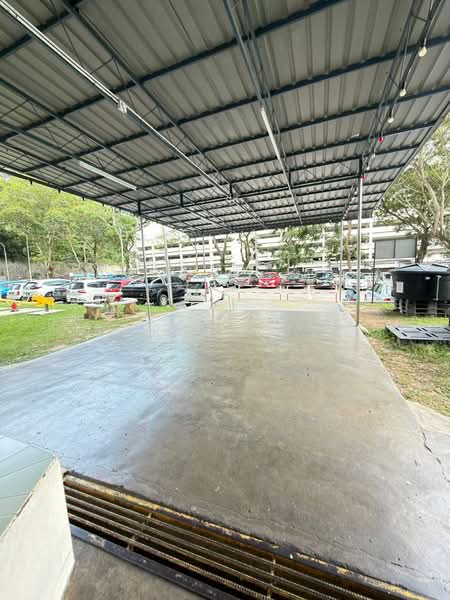 Rumah Flat untuk Dijual di Taman Utama - Darren Lye - Car Park - PropertyGuru.com.my