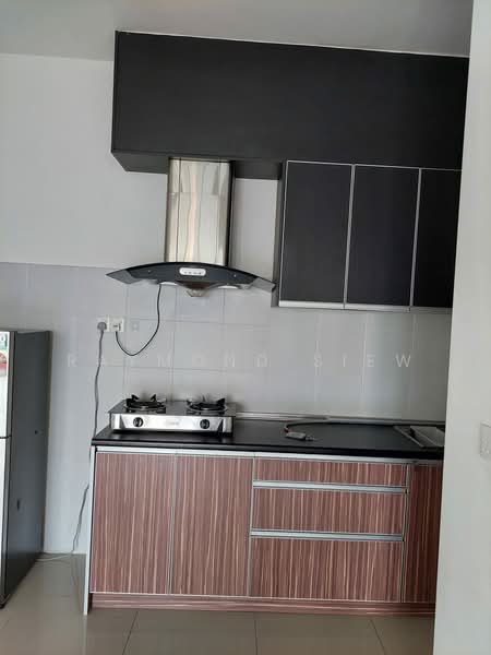 Kondominium untuk Disewa di Scenaria @ North Kiara Hills - Raymond Siew - Kitchen - PropertyGuru.com.my
