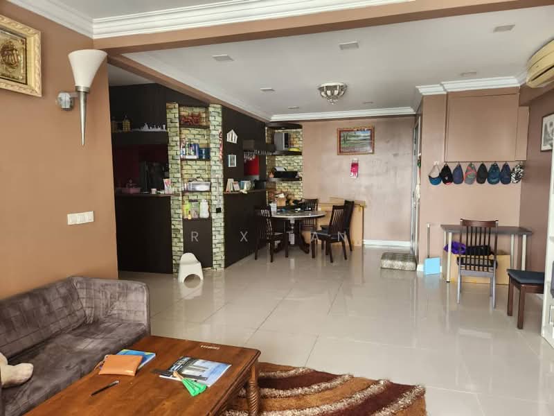 Kondominium untuk Dijual di The Westside One - Rex Tan - Living Room - PropertyGuru.com.my