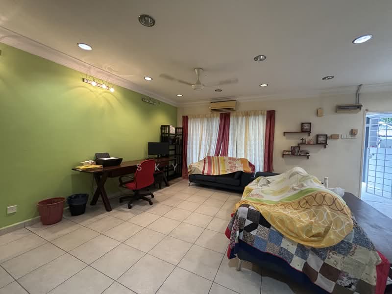 Rumah Teres 2 Tingkat untuk Dijual di Petaling Jaya (Selangor) - Sky Lim - Living Room - PropertyGuru.com.my