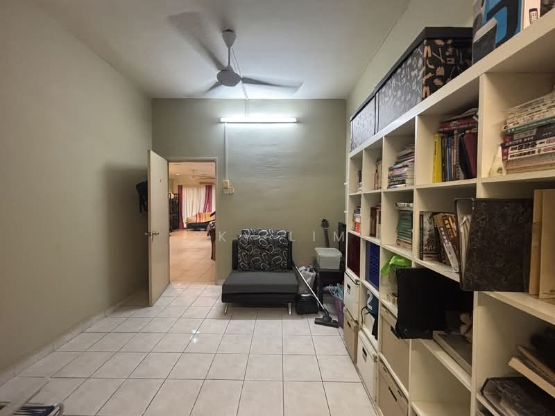 Rumah Teres 2 Tingkat untuk Dijual di Petaling Jaya (Selangor) - Sky Lim - Living Room - PropertyGuru.com.my
