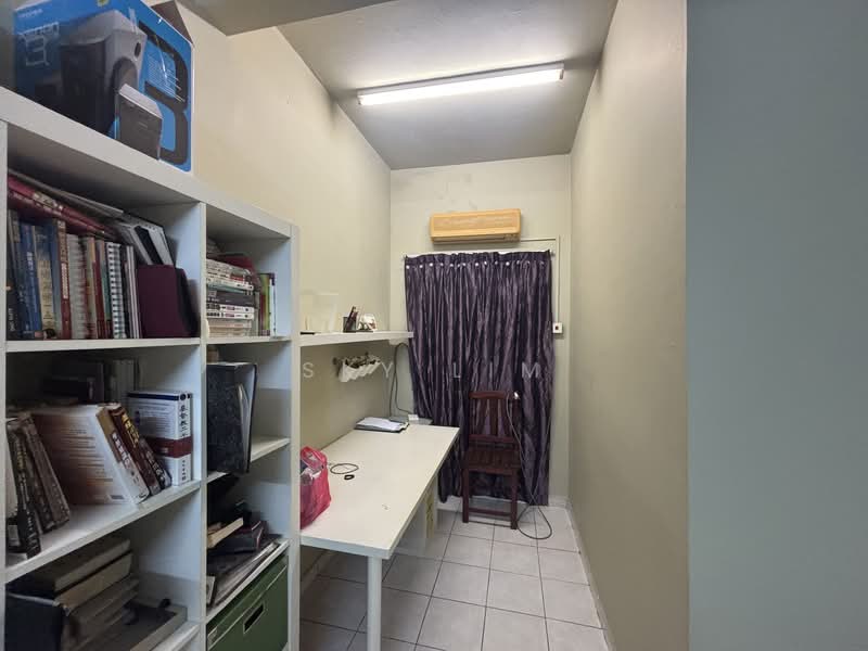 Rumah Teres 2 Tingkat untuk Dijual di Petaling Jaya (Selangor) - Sky Lim - Study - PropertyGuru.com.my