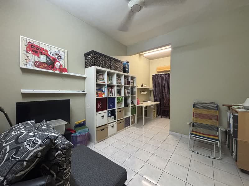 Rumah Teres 2 Tingkat untuk Dijual di Petaling Jaya (Selangor) - Sky Lim - Study - PropertyGuru.com.my