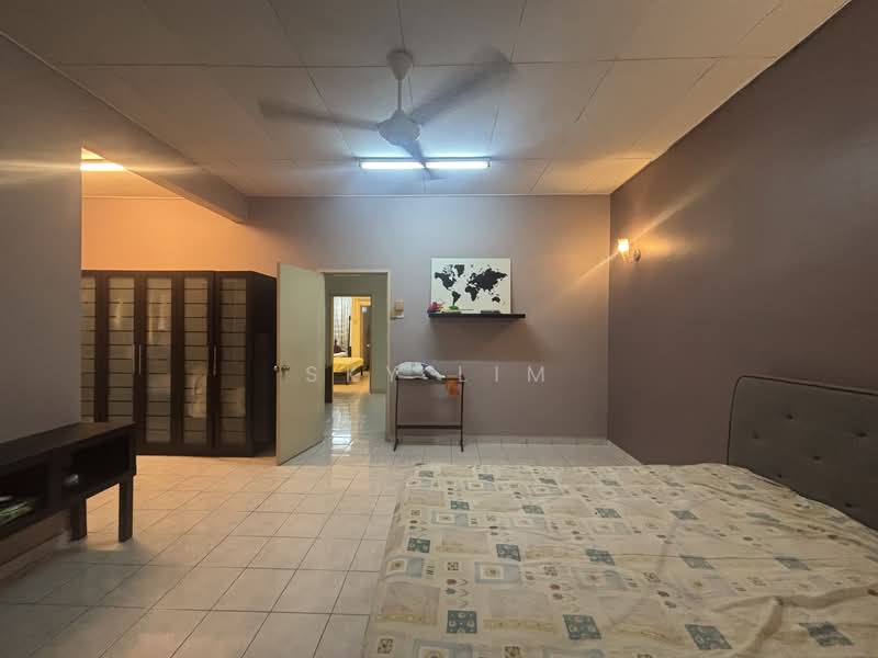 Rumah Teres 2 Tingkat untuk Dijual di Petaling Jaya (Selangor) - Sky Lim - Bedroom - PropertyGuru.com.my
