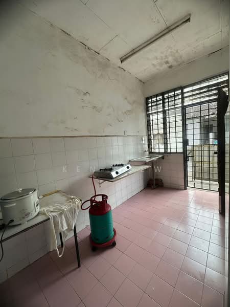 Rumah Teres 1 Tingkat untuk Disewa di Kelapa Sawit (Kulai) - Ken Liew - Kitchen - PropertyGuru.com.my