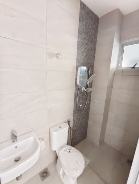 Rumah Teres 2-Tingkat untuk Dijual di Seri Kembangan (Selangor) - Kent Tan - Bathroom - PropertyGuru.com.my