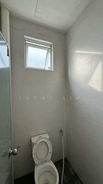 Semi-D Factory for Sale in Bukit Tambun (Simpang Ampat) - Lucas Lim - Bathroom - PropertyGuru.com.my