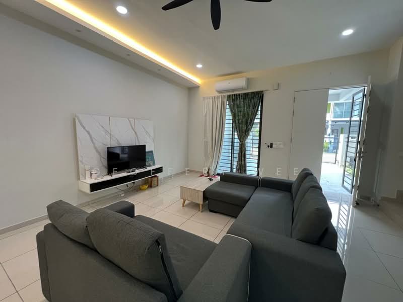 Rumah Teres untuk Disewa di Melaka City (Melaka) - Geoffery Wee - Living Room - PropertyGuru.com.my