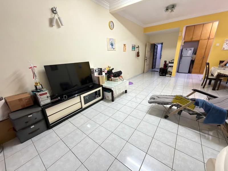 Condominium for Sale at Vistaria Condominium - Darren Lye - Living Room - PropertyGuru.com.my