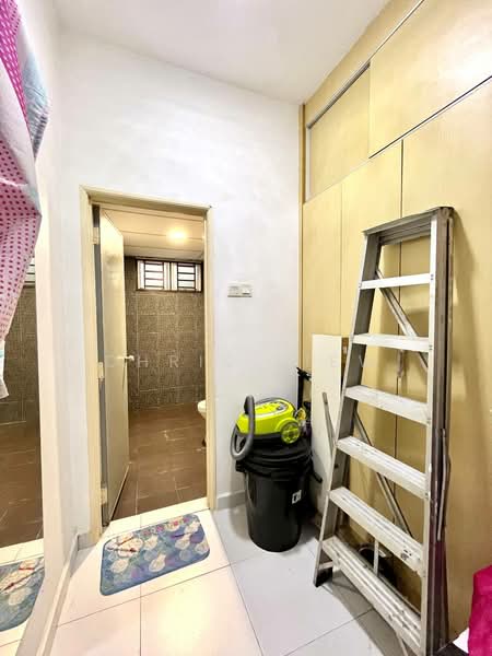 Pangsapuri untuk Dijual di Taman Larkin Idaman Plot C - Chris Liew - Bathroom - PropertyGuru.com.my