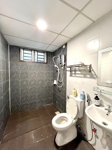 Pangsapuri untuk Dijual di Taman Larkin Idaman Plot C - Chris Liew - Bathroom - PropertyGuru.com.my