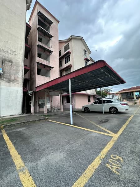 Pangsapuri untuk Dijual di Pangsapuri Ria Apartment C (Ruby Tower) - Darren Lye - Exterior - PropertyGuru.com.my
