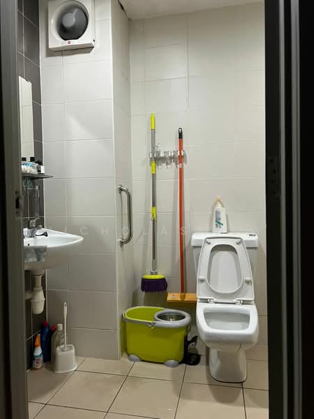 Rumah Bandar untuk Disewa di Serdang (Seri Kembangan) - Nicholas Lew - PropertyGuru.com.my