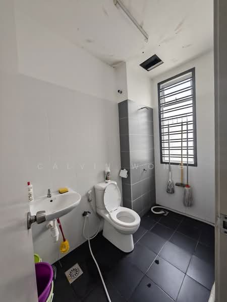 2-storey Terraced House for Sale in Taman Pelangi Indah (Ulu Tiram) - Calvin Wong - Bathroom - PropertyGuru.com.my