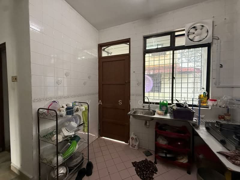 Rumah Teres 2 Tingkat untuk Dijual di Taman Tan Sri Yaacob (Johor Bahru) - Eva Siow - Kitchen - PropertyGuru.com.my