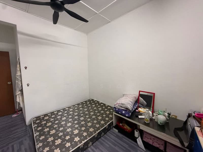 Rumah Teres 2 Tingkat untuk Dijual di Taman Tan Sri Yaacob (Johor Bahru) - Eva Siow - Bedroom - PropertyGuru.com.my