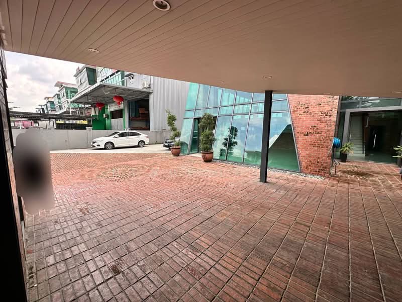 Warehouse for Sale in Taman Sains Selangor (Kota Damansara) - Nurul Izza - Exterior - PropertyGuru.com.my