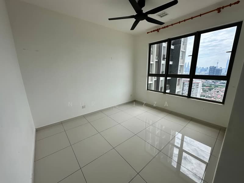 Servis Apartment untuk Disewa di Kenwingston Platz - Nurul Izza - View - PropertyGuru.com.my