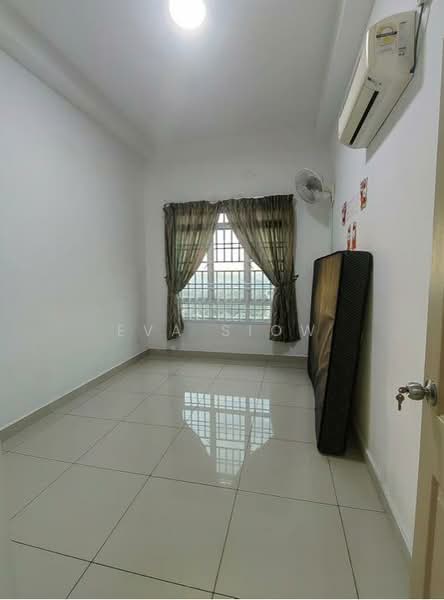 Apartment for Rent at Austin Suites (Permata Austin) - Eva Siow - Bedroom - PropertyGuru.com.my
