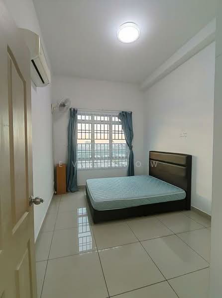 Apartment for Rent at Austin Suites (Permata Austin) - Eva Siow - Bedroom - PropertyGuru.com.my