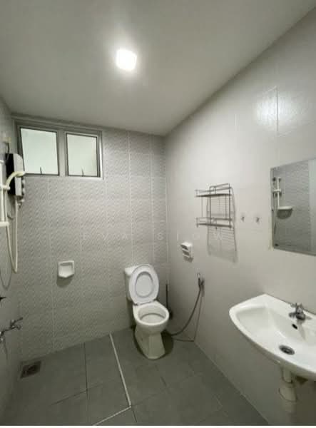 Apartment for Rent at Austin Suites (Permata Austin) - Eva Siow - Bathroom - PropertyGuru.com.my