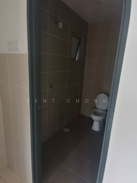 Pangsapuri untuk Dijual di Suria Mewah Residensi - Kent Chong - Bathroom - PropertyGuru.com.my